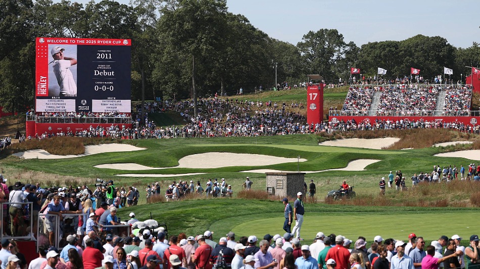 The par-three seventeenth could decide many matches in the Ryder Cup (Photo: Michael Reaves/PGA of America)