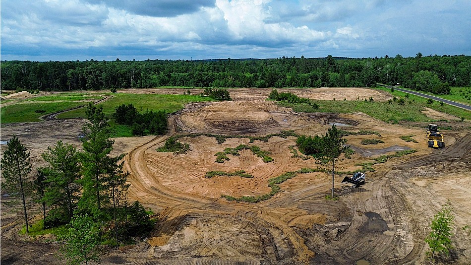 Owner Michael Stone, architect Scott Hoffmann and shaper Dan Bieganek have worked together in a single season to create the nine-hole layout (Photo: Crosswoods Golf Course)