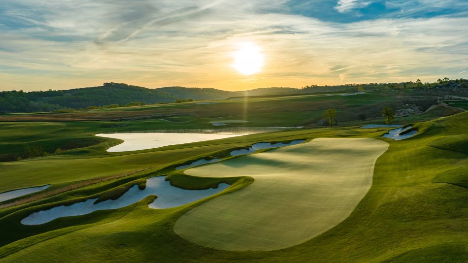 Cliffhangers waterfall golf course Big Cedar Lodge