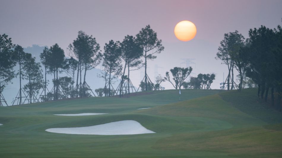 PGA Silk Path Golf Course Nick Faldo Design